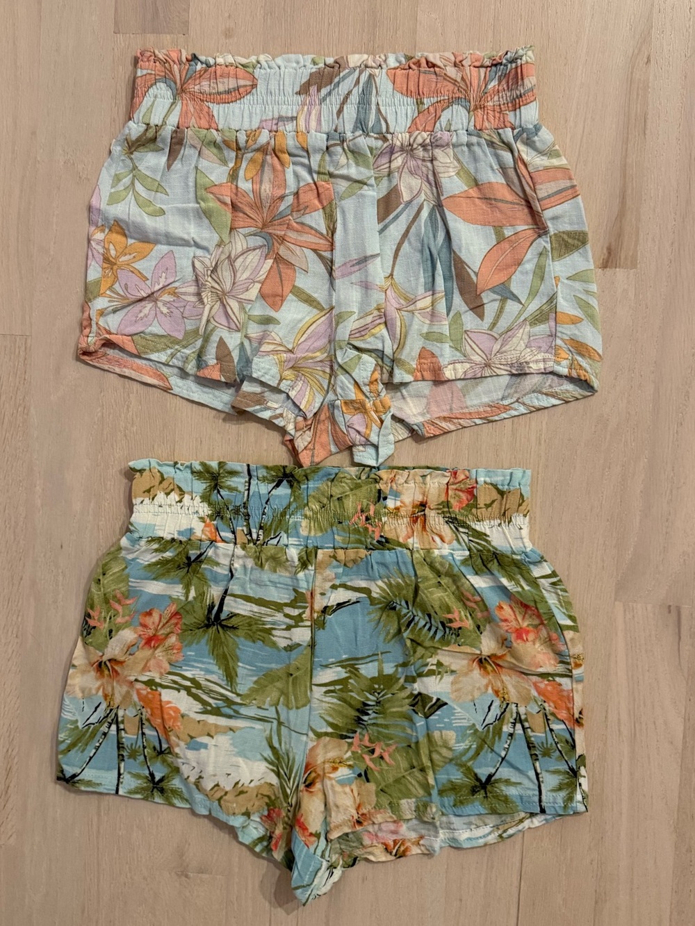 O'Neill GIRLS Floral High-Waist Shorts - Mint, Coral & Blue